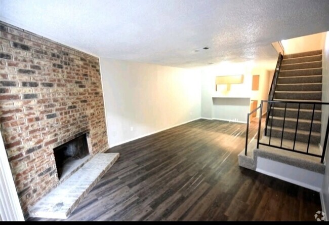 Building Photo - 2193 Aspen Dr