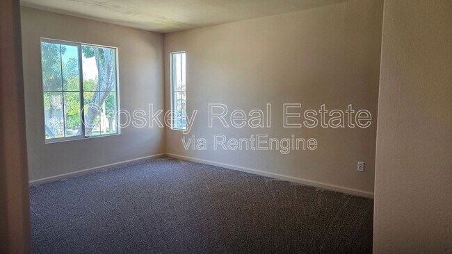 Building Photo - 2068 Eucalyptus Way