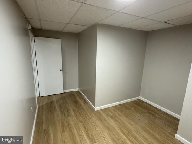 Building Photo - 26 W Main St