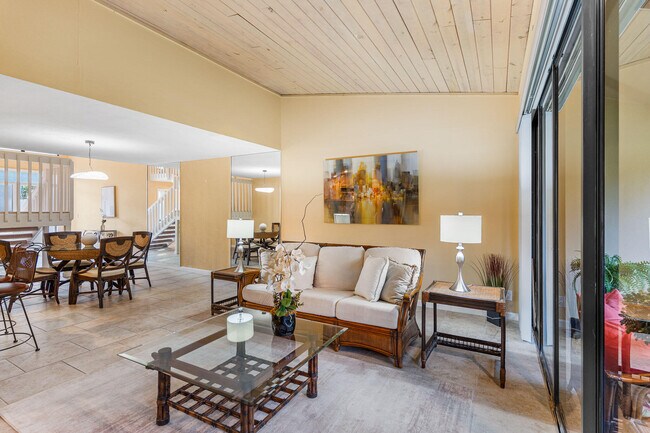 Building Photo - 229 Old Meadow Way