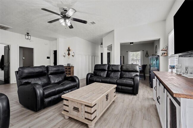Building Photo - 7529 Topaz Way