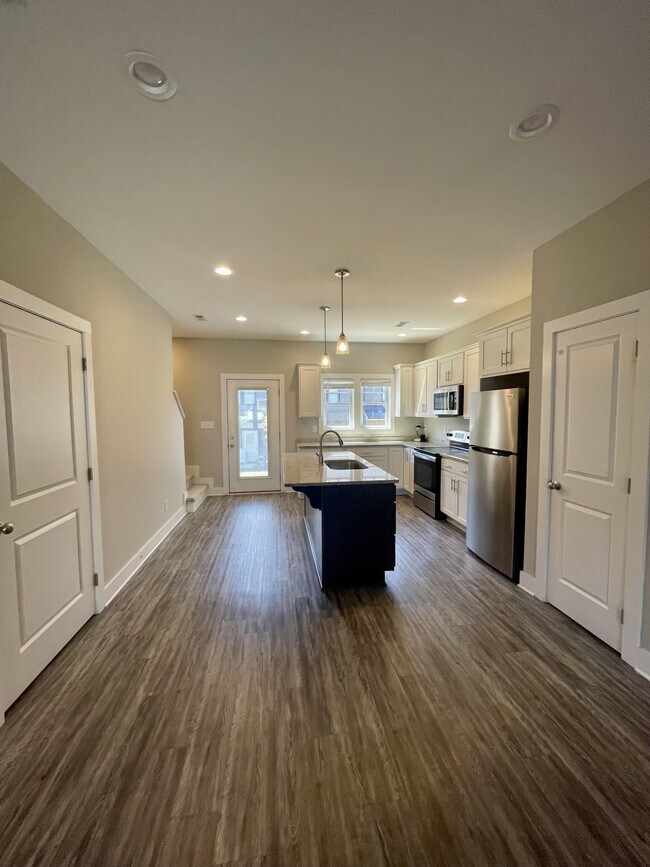 Building Photo - 45 High St