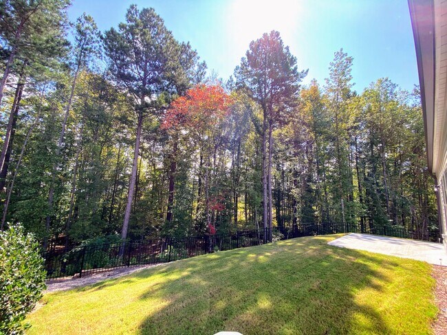 Building Photo - Spacious 2bd/2ba Ranch Style home with impressive club amenities located in Ellis Crossing