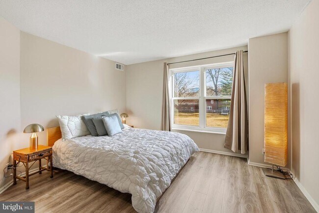 Building Photo - 2100 Langston Blvd.