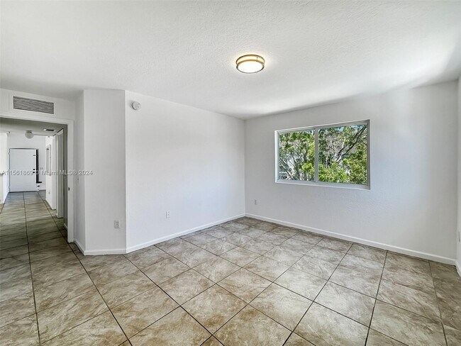 Building Photo - 15430 SW 284th St