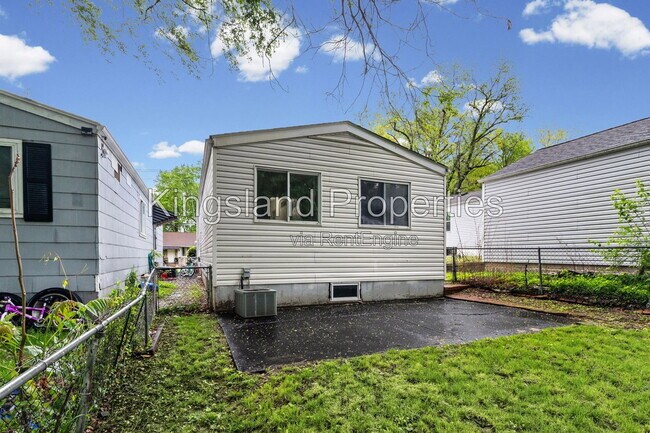 Building Photo - 116 Barto Dr