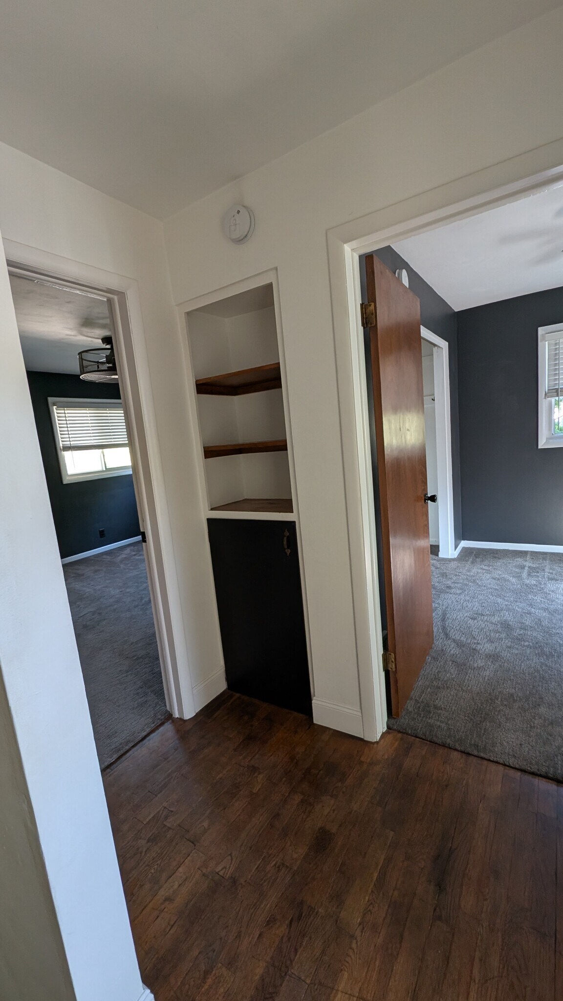 Building Photo - 206 Elm Ln