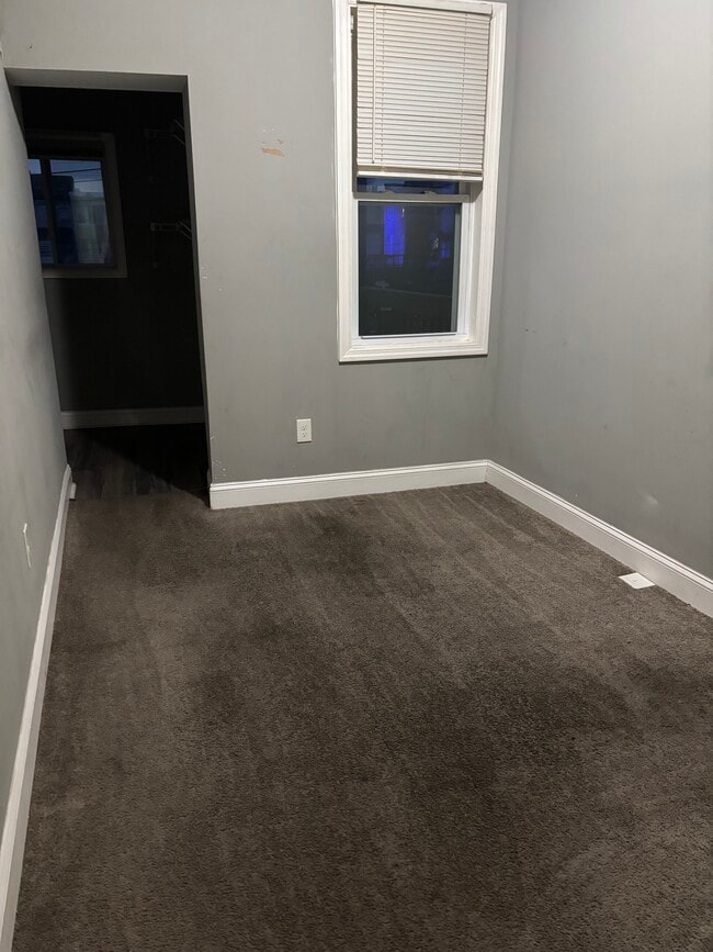 Building Photo - 61 Allendale St