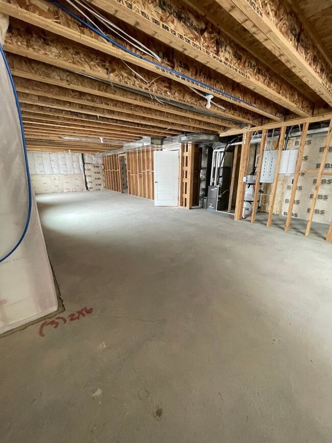 Building Photo - Beautiful house waiting JUST FOR YOU!!!!