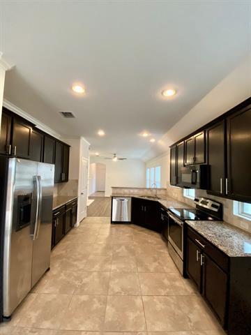 Building Photo - 1801 Brownwood Blvd