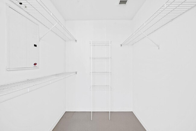 Building Photo - 2401 NE 65th St