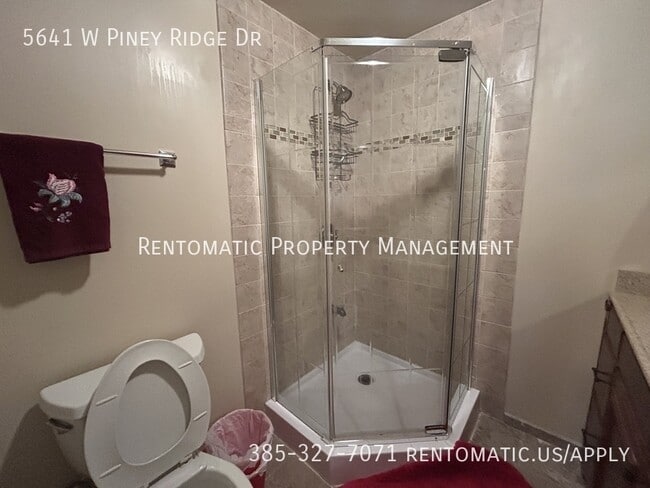 Building Photo - 5641 Piney Ridge Dr