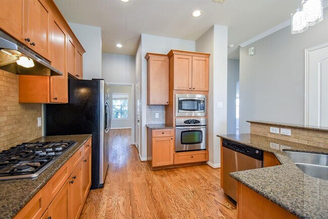 Building Photo - 5615 Winsome Ln