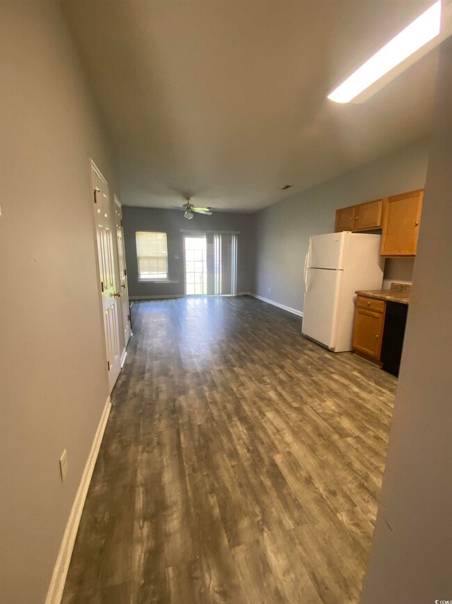 Building Photo - 604 Beach Walk Pl
