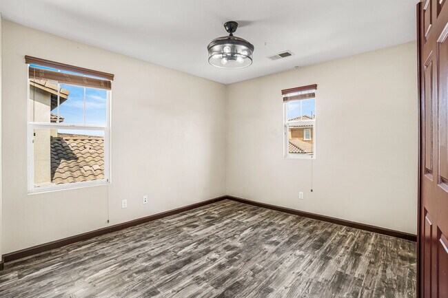 Building Photo - 1225 Los Olivos Street