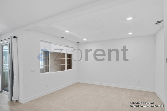 Building Photo - 37393 Salt Grass Rd