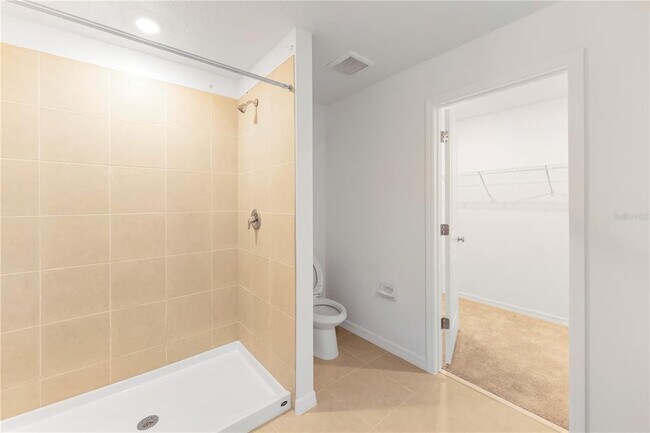Building Photo - 5615 Red Kite Dr