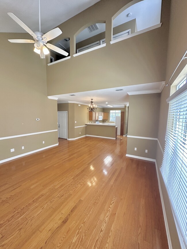 Building Photo - 2627 Spring Creek Hwy