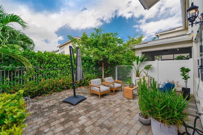 Building Photo - 4735 Eucalyptus Dr