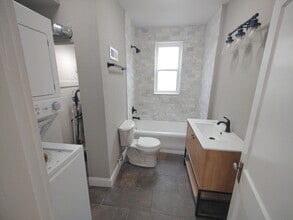 Building Photo - Modern Rehab in Prime Richmond Heights Location | New Appliances + W/D