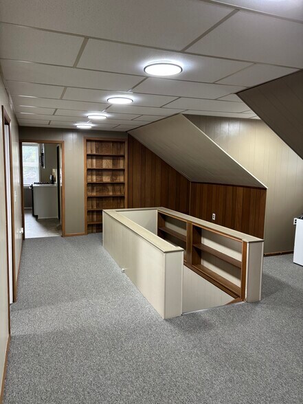 Building Photo - 345 E 12th St