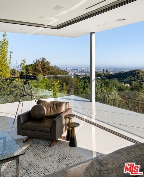 Building Photo - 7080 Mulholland Dr