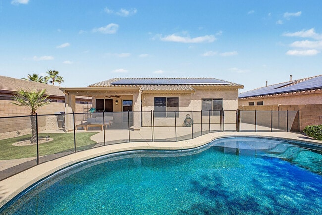 Building Photo - 15923 W Marconi Ave