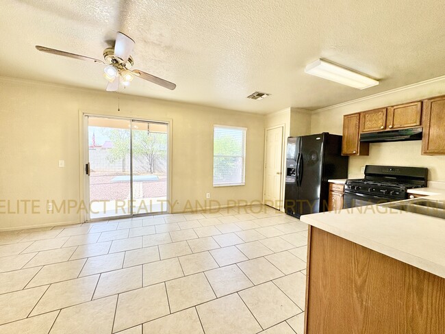 Building Photo - 2324 S Mcconnell Dr