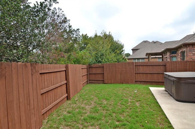 Building Photo - 12812 Black Hills Dr