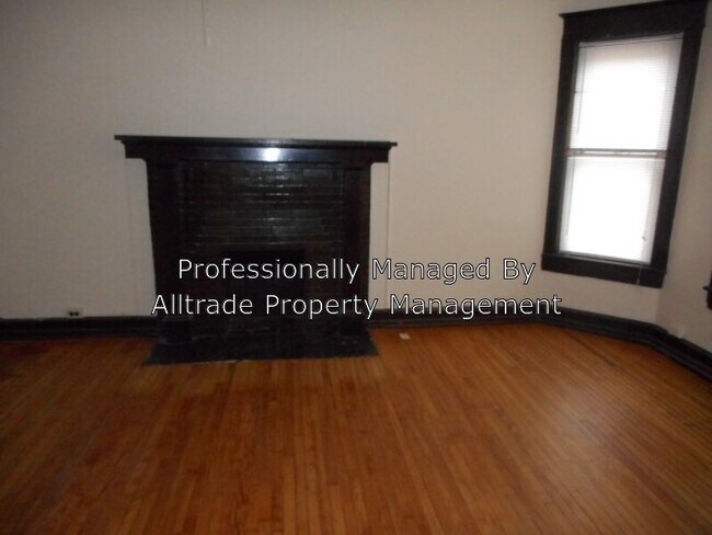 Building Photo - 119 W Burnett Ave