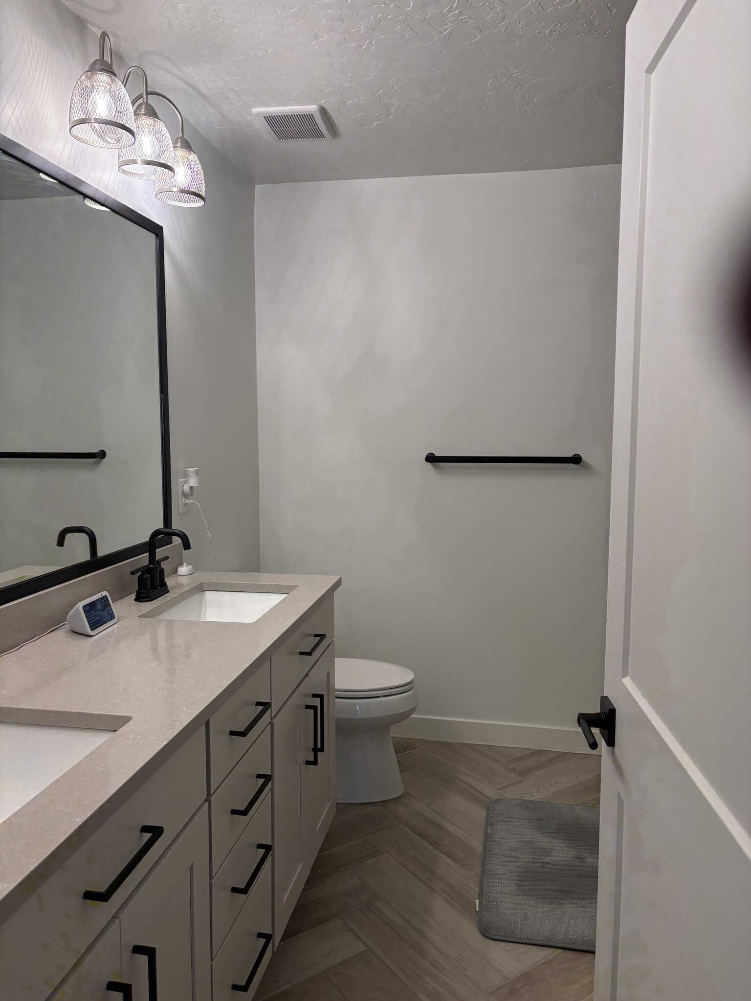 Master Bath - 6619 Mountain Alder Way