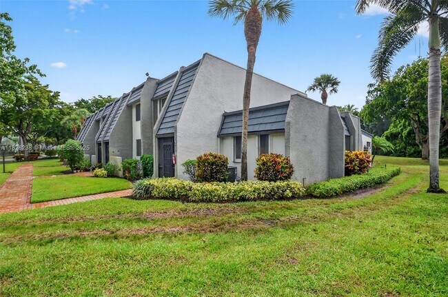 Building Photo - 4817 Esedra Ct