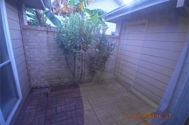 Building Photo - 1418 Hunters Park Dr