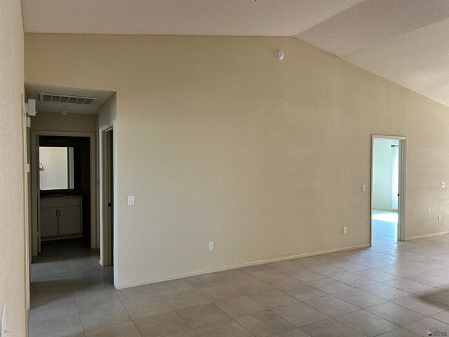 Building Photo - 3856 S Brianna Dr