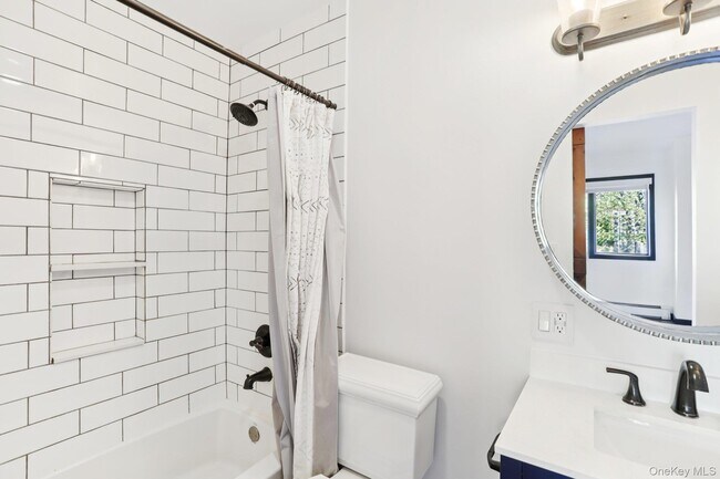 Building Photo - 6 Pheasant Walk