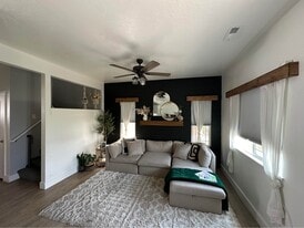 Building Photo - 520 W 1570 N