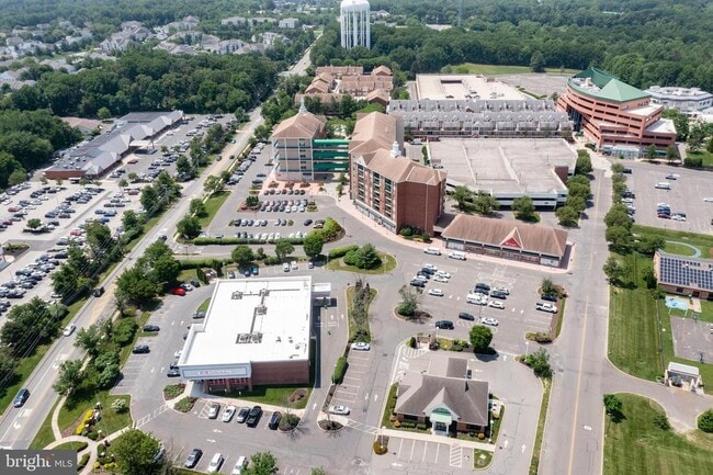 Building Photo - 6070 Main St