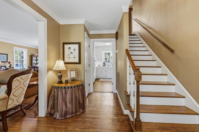 Building Photo - 206 Ramblewood Dr