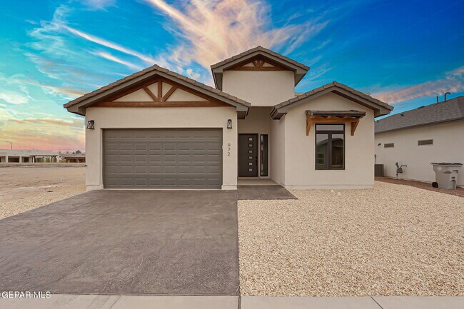 Primary Photo - 972 Aqueduct Ave