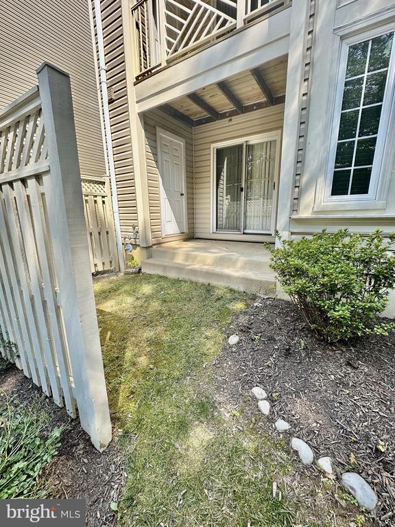 Building Photo - 12245 Fairfield House Dr