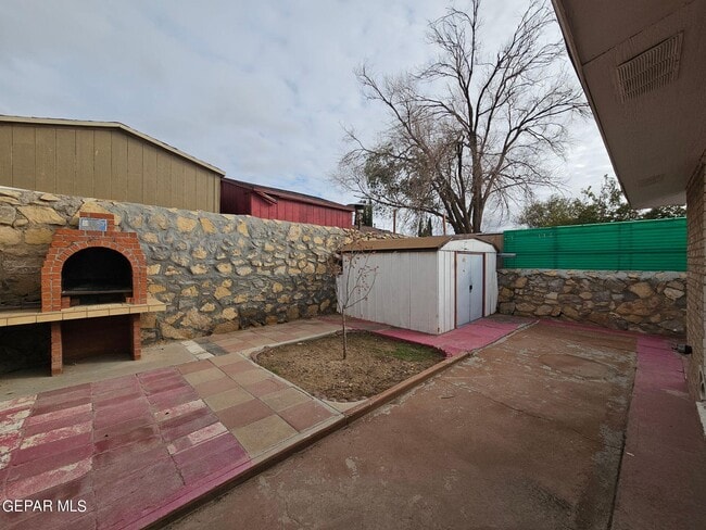 Building Photo - 846 El Arco Dr