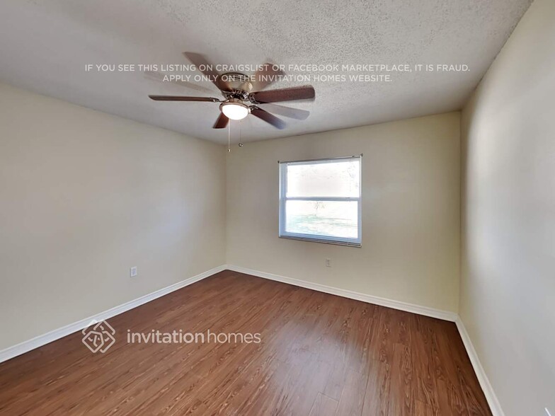 Building Photo - 5132 Royal Oak Dr