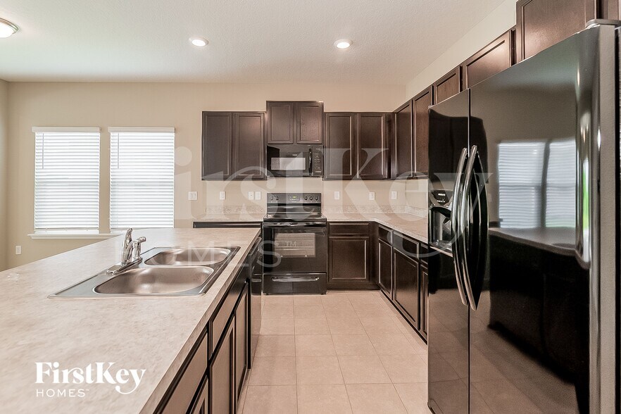 Building Photo - 5476 Preston Bentley Dr