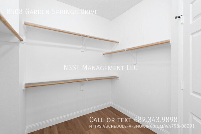 Building Photo - 8508 Garden Springs Dr