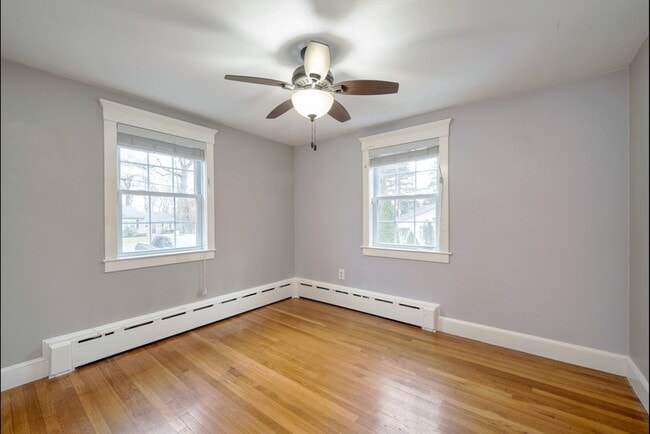 Building Photo - 314 Central St