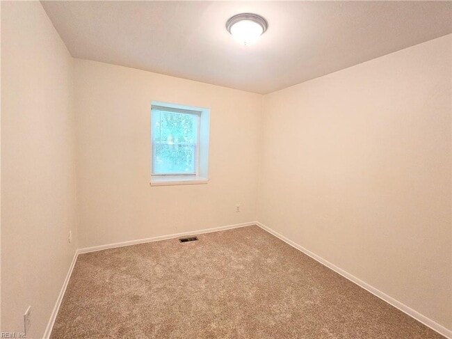 Building Photo - 5643 Dodington Ct