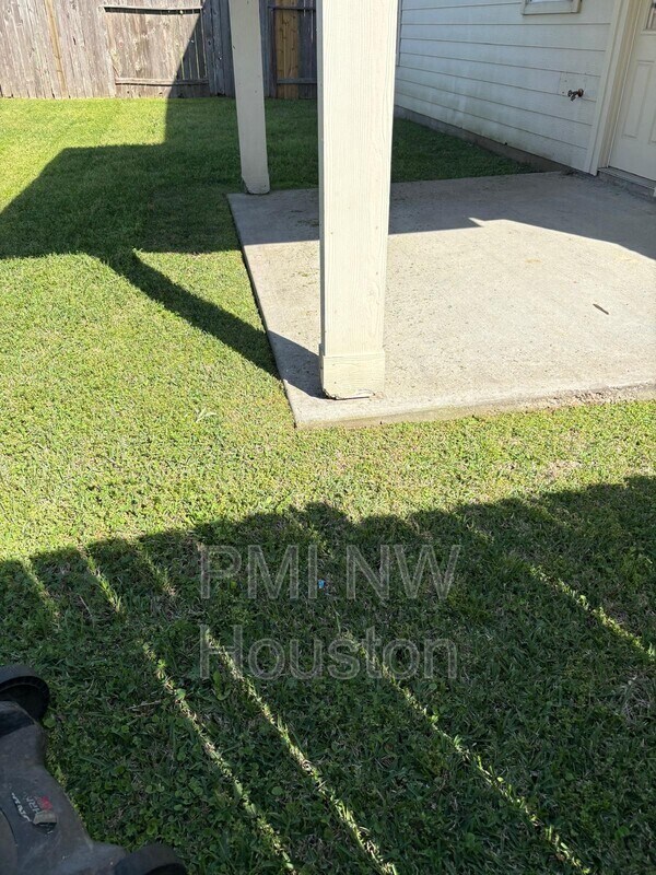 Building Photo - 26306 Hartwill Dr