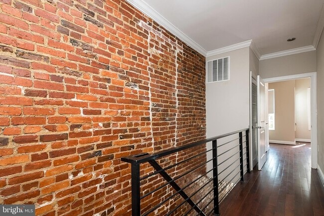 Building Photo - 2030 Flagler Pl NW