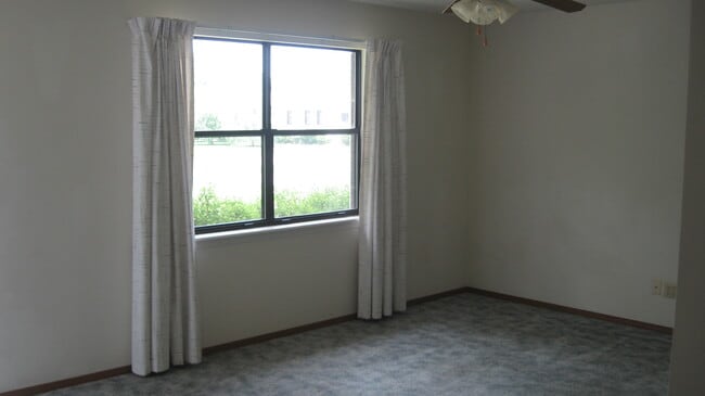 Building Photo - 311 McKennon Ct