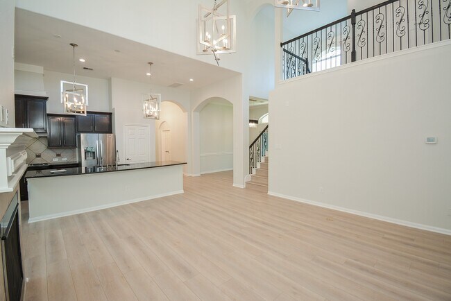 Building Photo - 6403 Edinburgh Ct